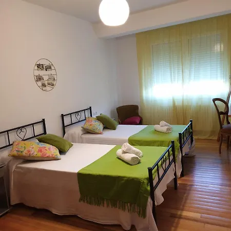 Rua Dos Concheiros, 7 *