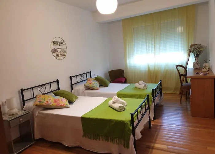 Rua Dos Concheiros, 7 *